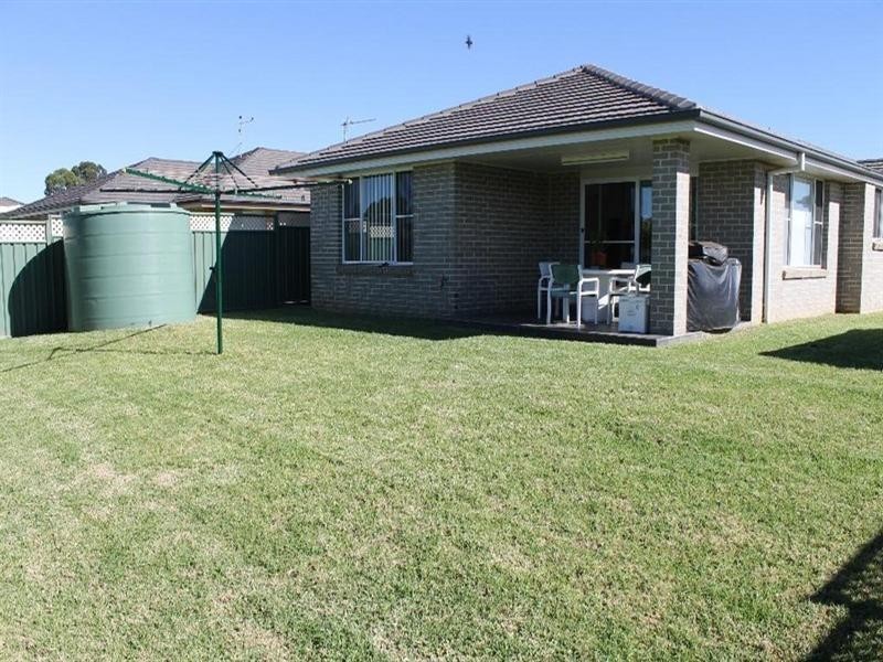14 Lansdowne Drive, Dubbo NSW 2830