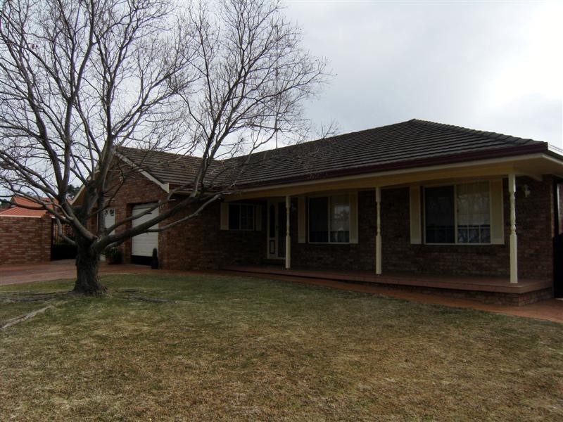 2B Swan Street, Dubbo NSW 2830