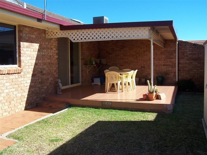 2B Swan Street, Dubbo NSW 2830