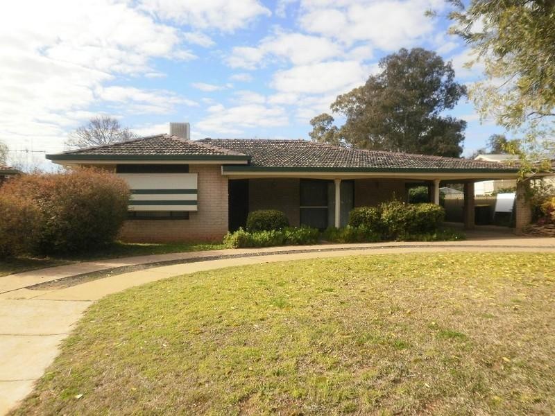 40 Lawson Street, Dubbo NSW 2830