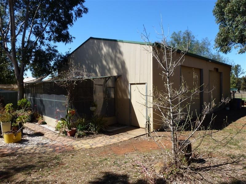2R Winbar Road, Dubbo NSW 2830