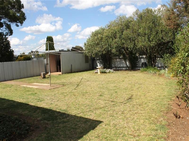 6 Caroline Street, Dubbo NSW 2830