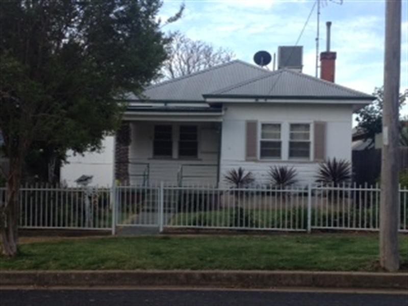 2 Ronald Street, Dubbo NSW 2830