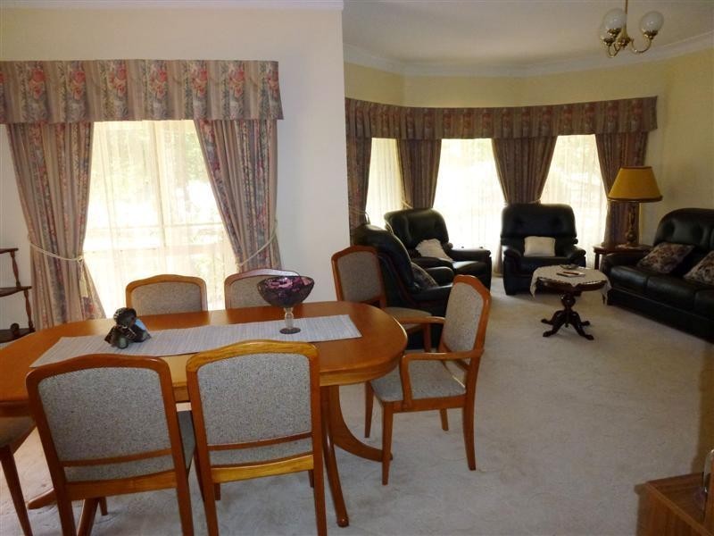 5 Pinehurst Avenue, Dubbo NSW 2830