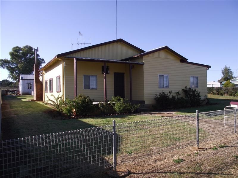 2 Forbes Street, Yeoval NSW 2868