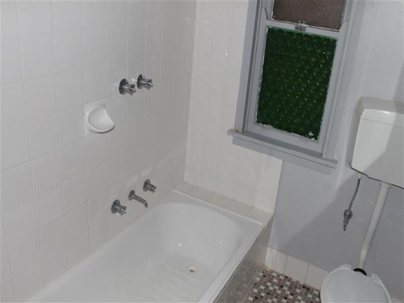 2 Yulong Street, Dubbo NSW 2830