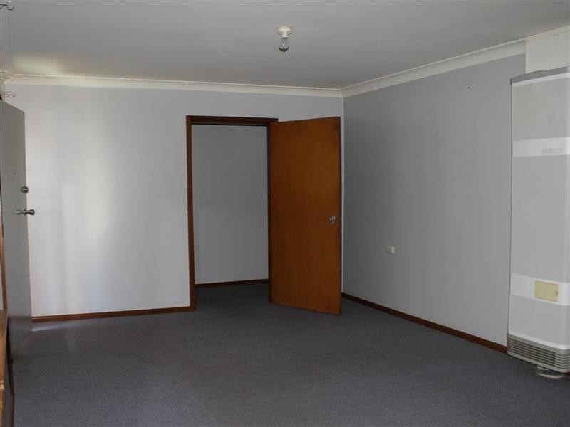 2 Yulong Street, Dubbo NSW 2830