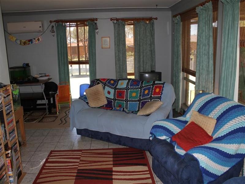 32 Springfield Way, Dubbo NSW 2830