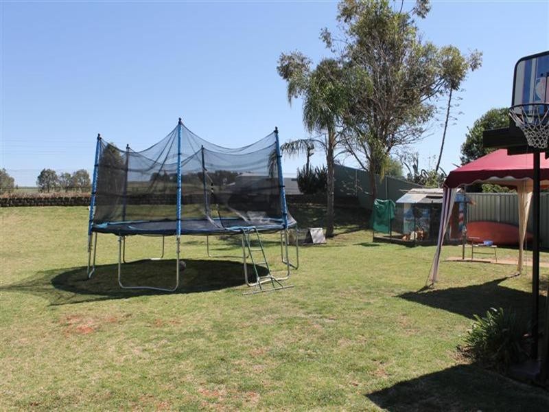 32 Springfield Way, Dubbo NSW 2830