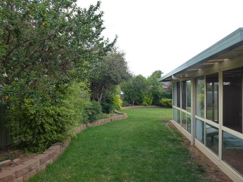 9 Castlereagh Avenue, Dubbo NSW 2830