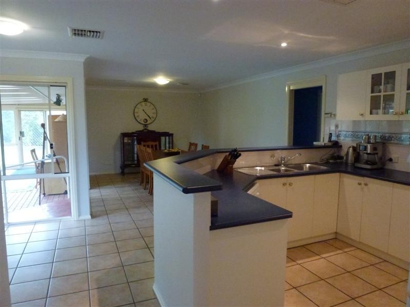 9 Castlereagh Avenue, Dubbo NSW 2830