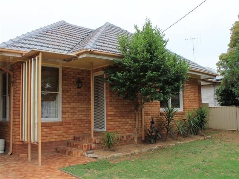 16 Bailey Street, Dubbo NSW 2830