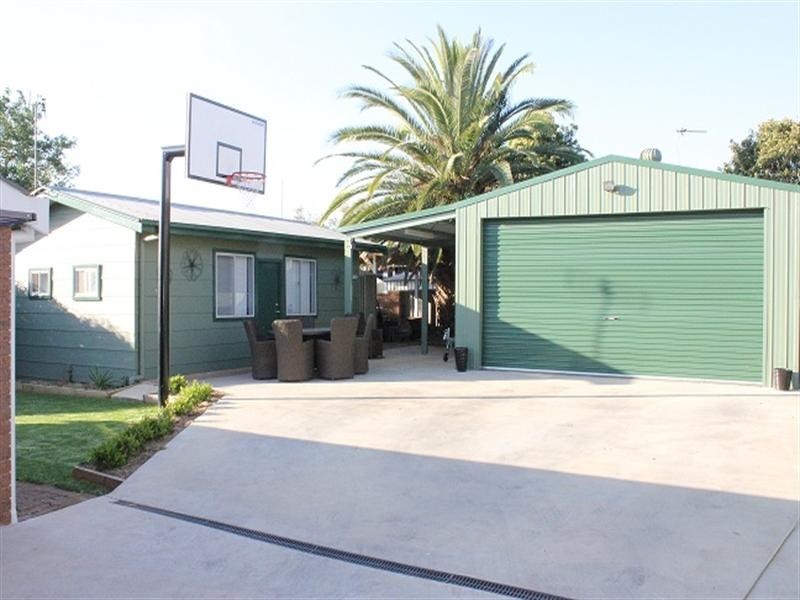 208 Cobra Street, Dubbo NSW 2830