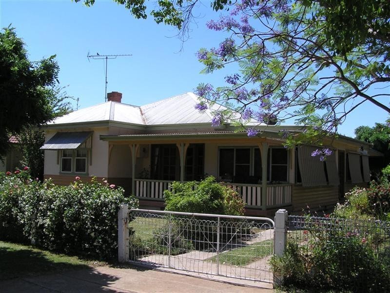 10 Ronald Street, Dubbo NSW 2830