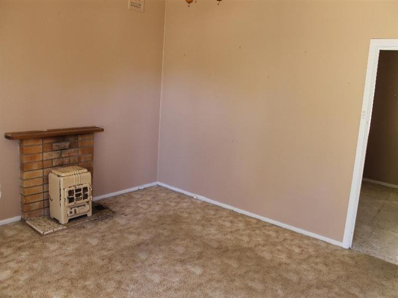 7 Lachlan Street, Yeoval NSW 2868