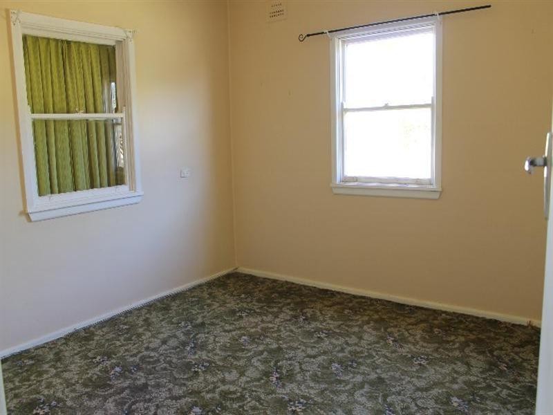 7 Lachlan Street, Yeoval NSW 2868