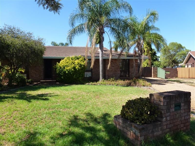 32 Lawson Street, Dubbo NSW 2830