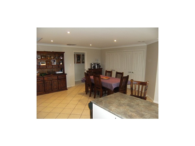 14 Noccundra Place, Dubbo NSW 2830