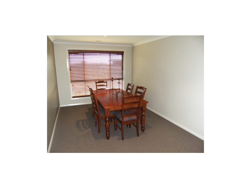14 Noccundra Place, Dubbo NSW 2830