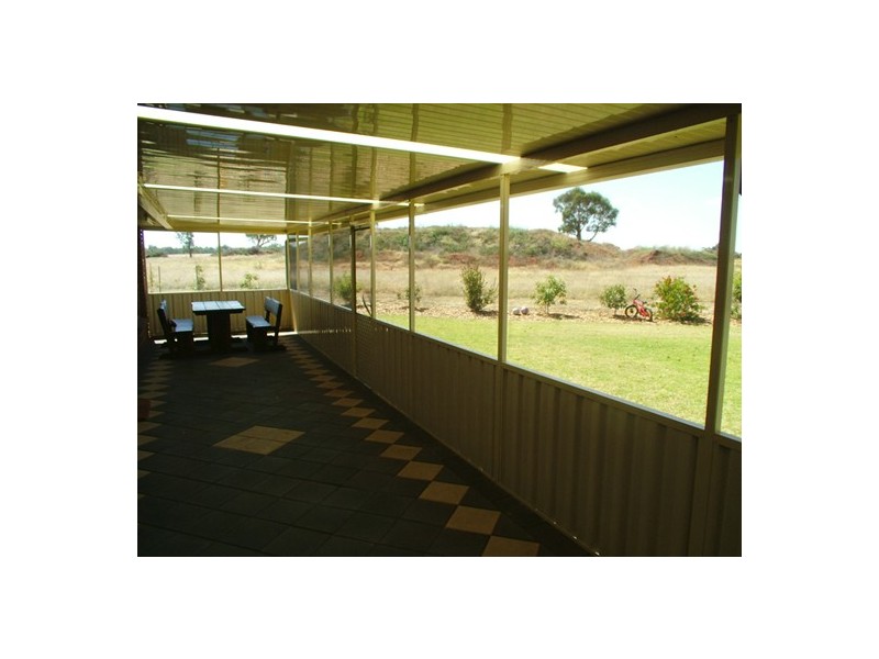 14 Noccundra Place, Dubbo NSW 2830