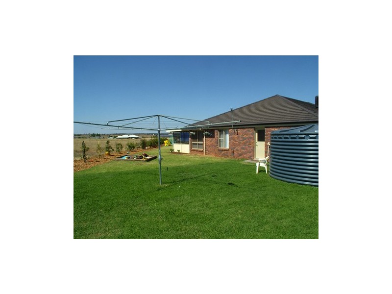14 Noccundra Place, Dubbo NSW 2830