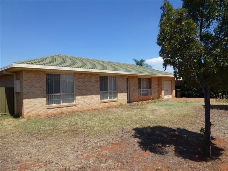 30 Rosella Street, Dubbo NSW 2830
