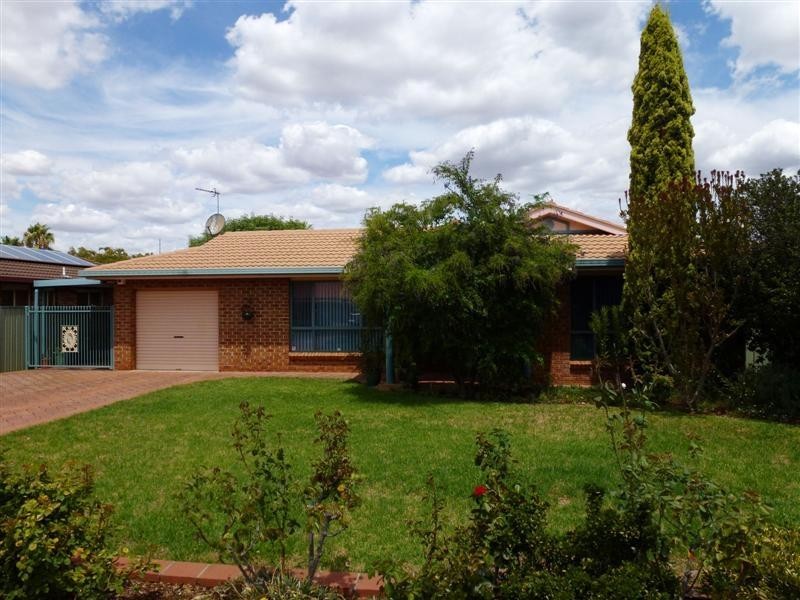 151 Birch Avenue, Dubbo NSW 2830
