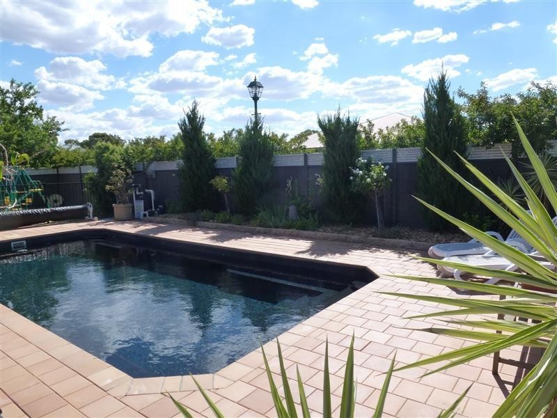 10 Carnegie Avenue, Dubbo NSW 2830