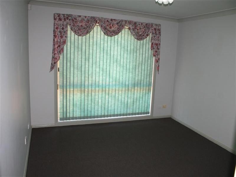 1/4 Clearwater Place, Dubbo NSW 2830