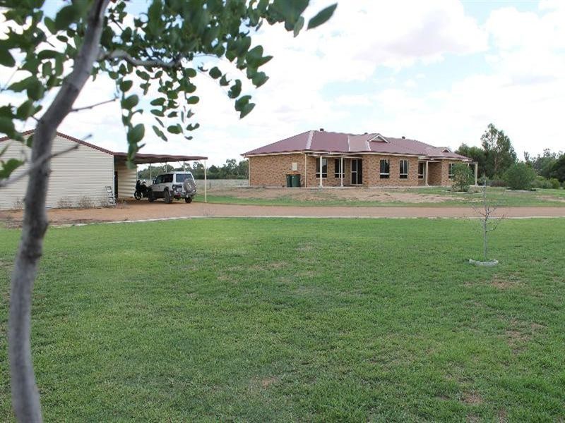 6 Redgum Place, Narromine NSW 2821