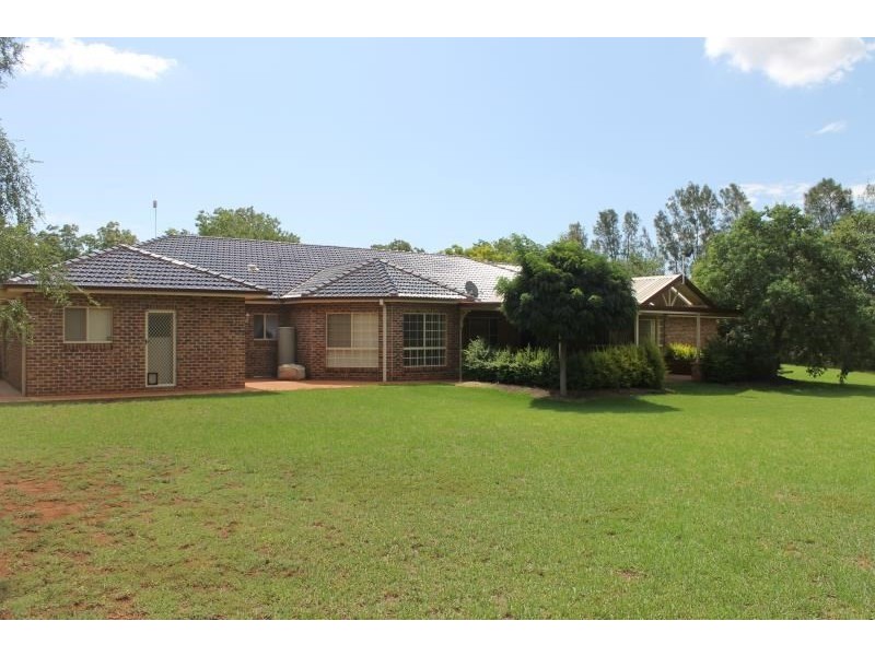 4 Chondelle Court, Dubbo NSW 2830
