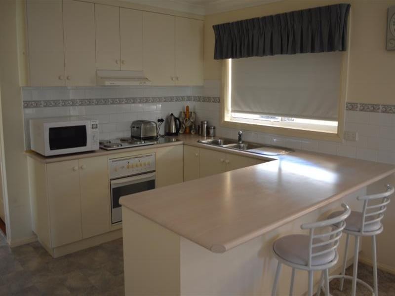 16 Carling Court, Dubbo NSW 2830