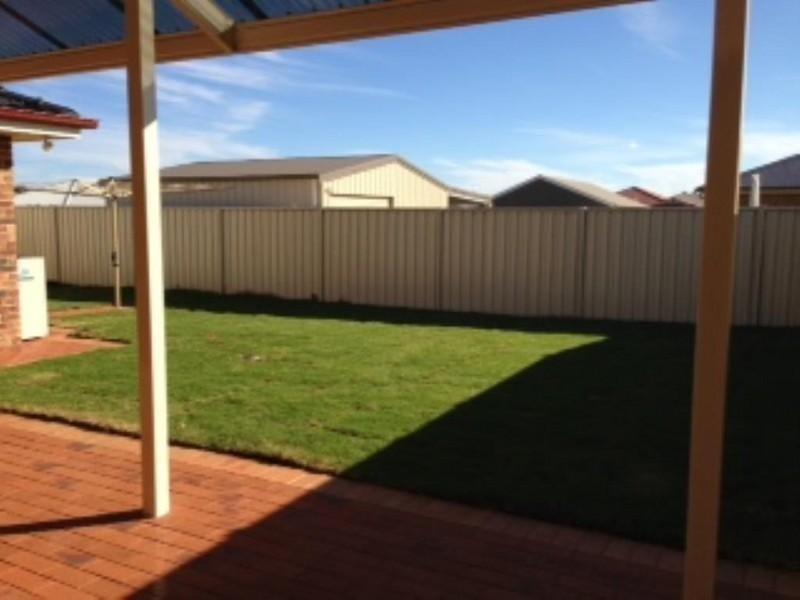2 Timgarlen Avenue, Dubbo NSW 2830
