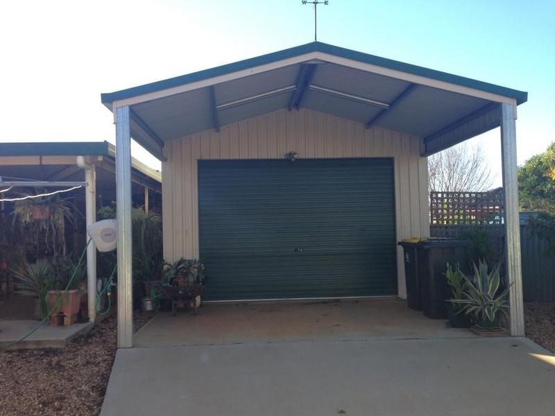 2 Castlereagh Avenue, Dubbo NSW 2830