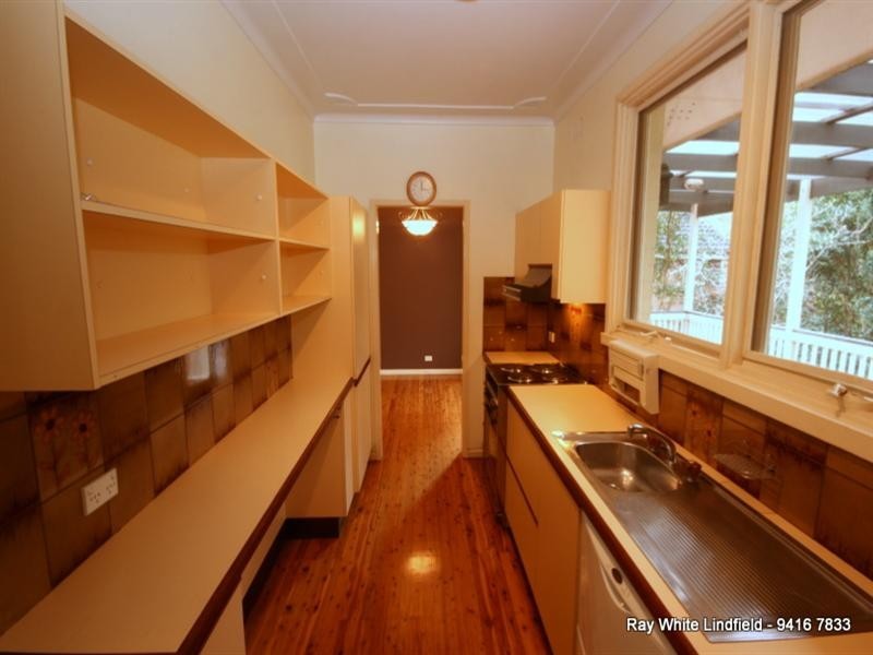 14 Dorset Drive, St Ives NSW 2075