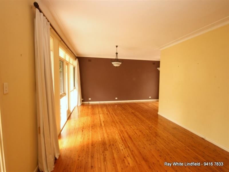 14 Dorset Drive, St Ives NSW 2075