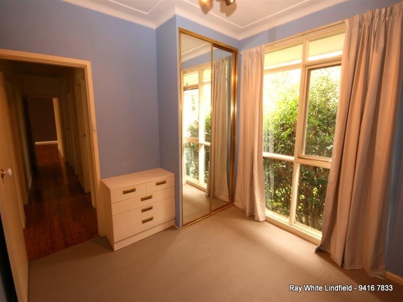 14 Dorset Drive, St Ives NSW 2075