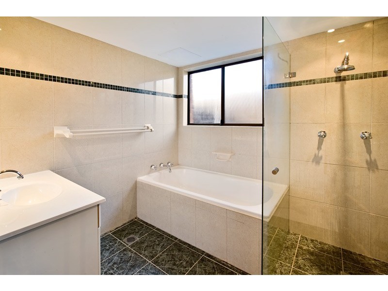 19/9 Busaco Road, Marsfield NSW 2122