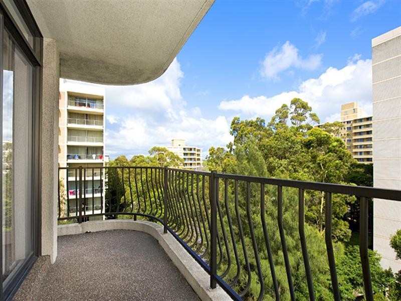 8D/3 Jersey Road, Artarmon NSW 2064