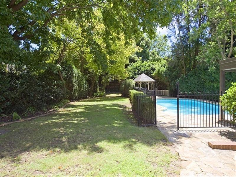 24 Middle Harbour Road, Lindfield NSW 2070