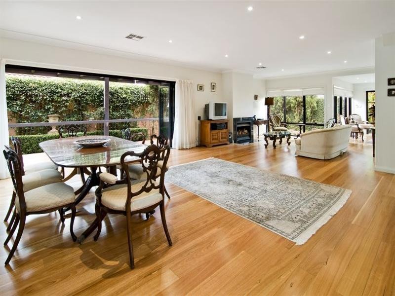 8 Valley Lane, Lindfield NSW 2070