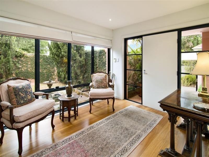 8 Valley Lane, Lindfield NSW 2070