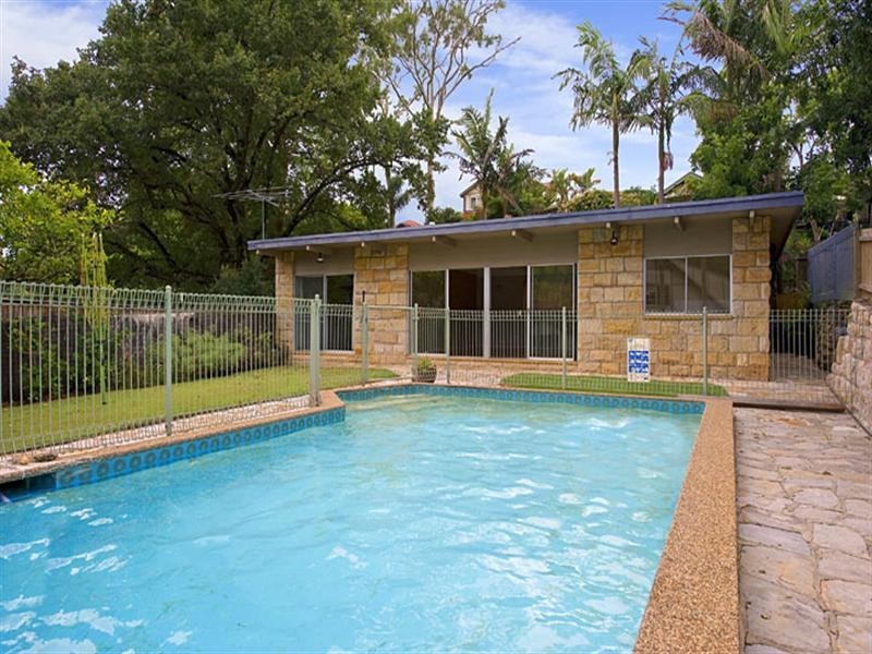 15 Amarna Parade, Roseville NSW 2069