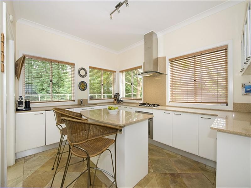 6 Bromley Avenue, Pymble NSW 2073