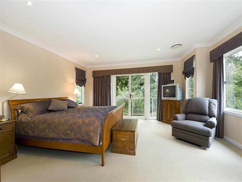 6 Bromley Avenue, Pymble NSW 2073