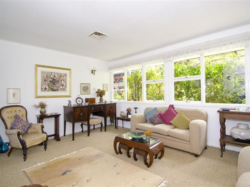 6 Warrawee Avenue, Castle Cove NSW 2069