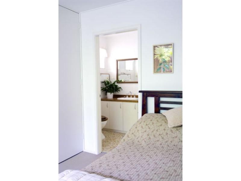 6 Warrawee Avenue, Castle Cove NSW 2069