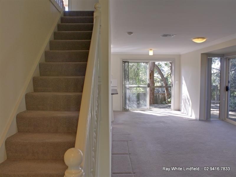 1/4 Mandalay Place, Pymble NSW 2073