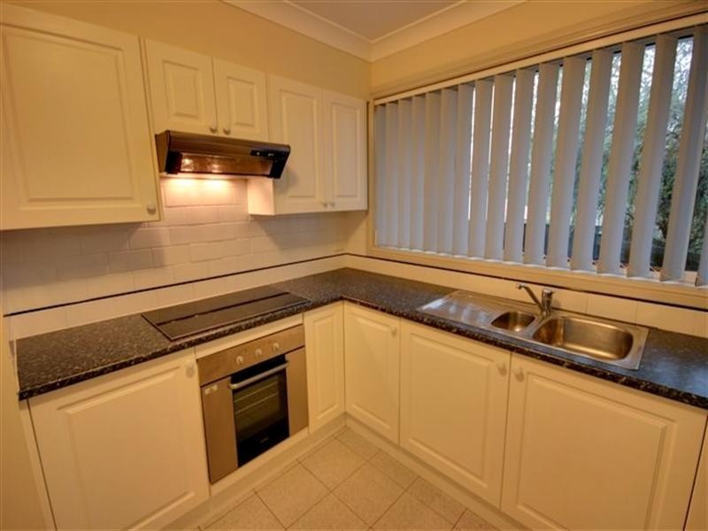 1/4 Mandalay Place, Pymble NSW 2073