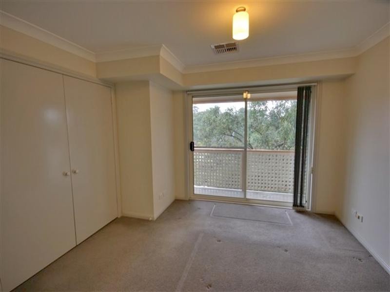 1/4 Mandalay Place, Pymble NSW 2073